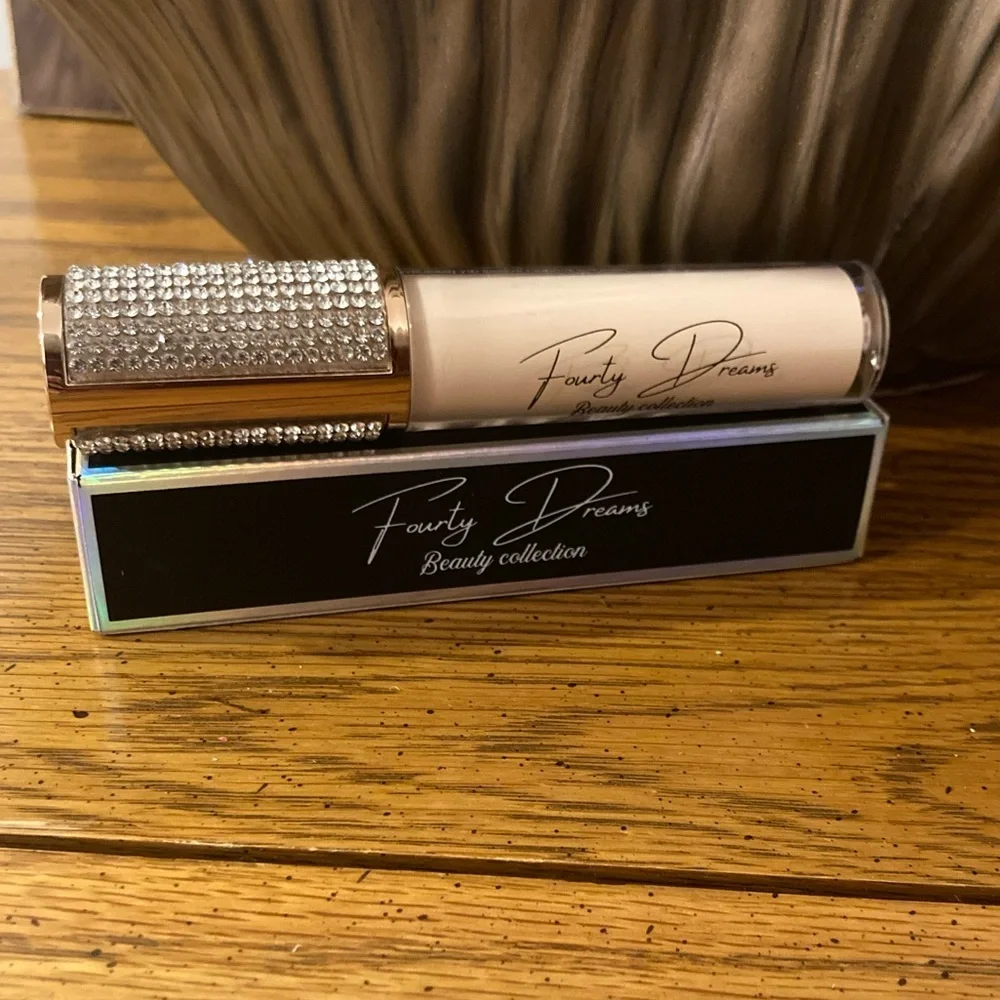 Fourty Dreams Beauty Collection - Lip Gloss- NIB